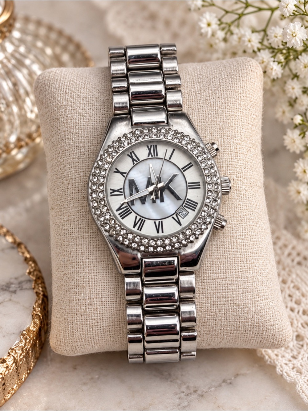 Michael Kors Silver Tone Crystal Glitz Round Watch MK-5166 9"